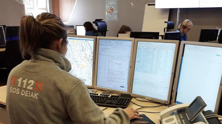 Larrialdietarako 112 linea matxuratuta dago eta behin-behineko telefono zenbakia jarri dute
