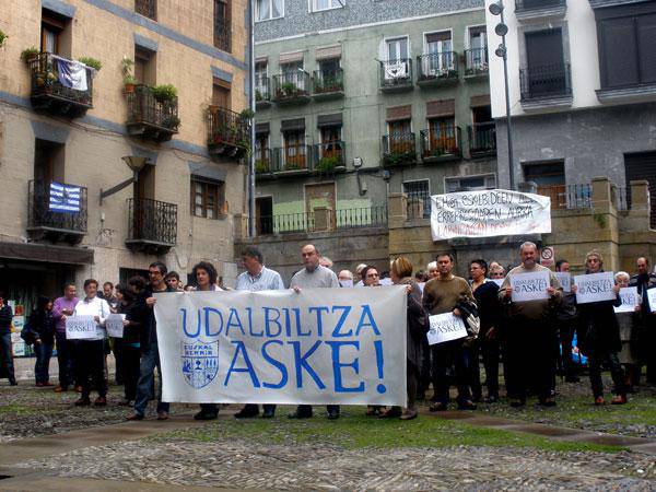 Soraluzek ere Udalbiltzari babesa eman dio