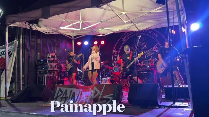 Gogotik jardun zuen PainApple taldeak txosnagunean