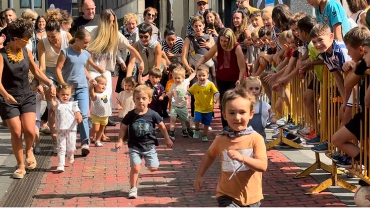 Lehia eta umorea eskutik haur eta gaztetxoen krossean