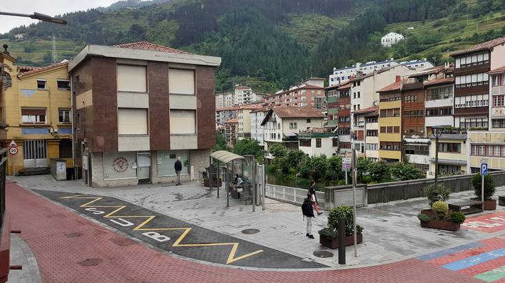 Barikuan, errepidea itxita