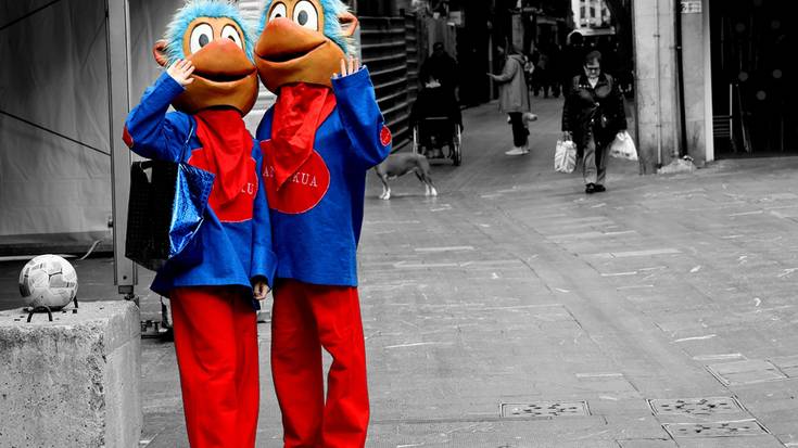 Eguberrietako zozketako zenbaki irabazleak jakitera eman ditu Txankakua merkatari elkarteak