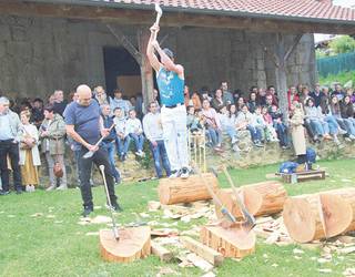 Bizi-Poza txarangak hasiko ditu gaur Mendaroko Trinitate jaiak