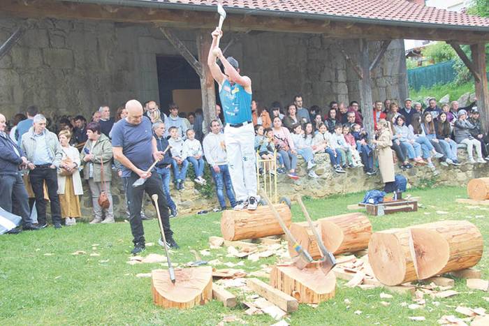 Bizi-Poza txarangak hasiko ditu gaur Mendaroko Trinitate jaiak