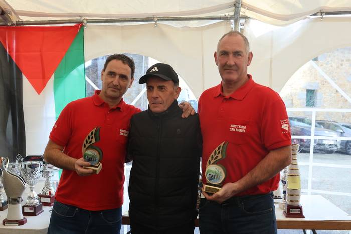 Bikotekako lehian hirugarren postua eskuratu dute Loiolak eta Ibarluzeak Euskal Herriko txapelketan