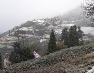 Elurra dihardu mendian