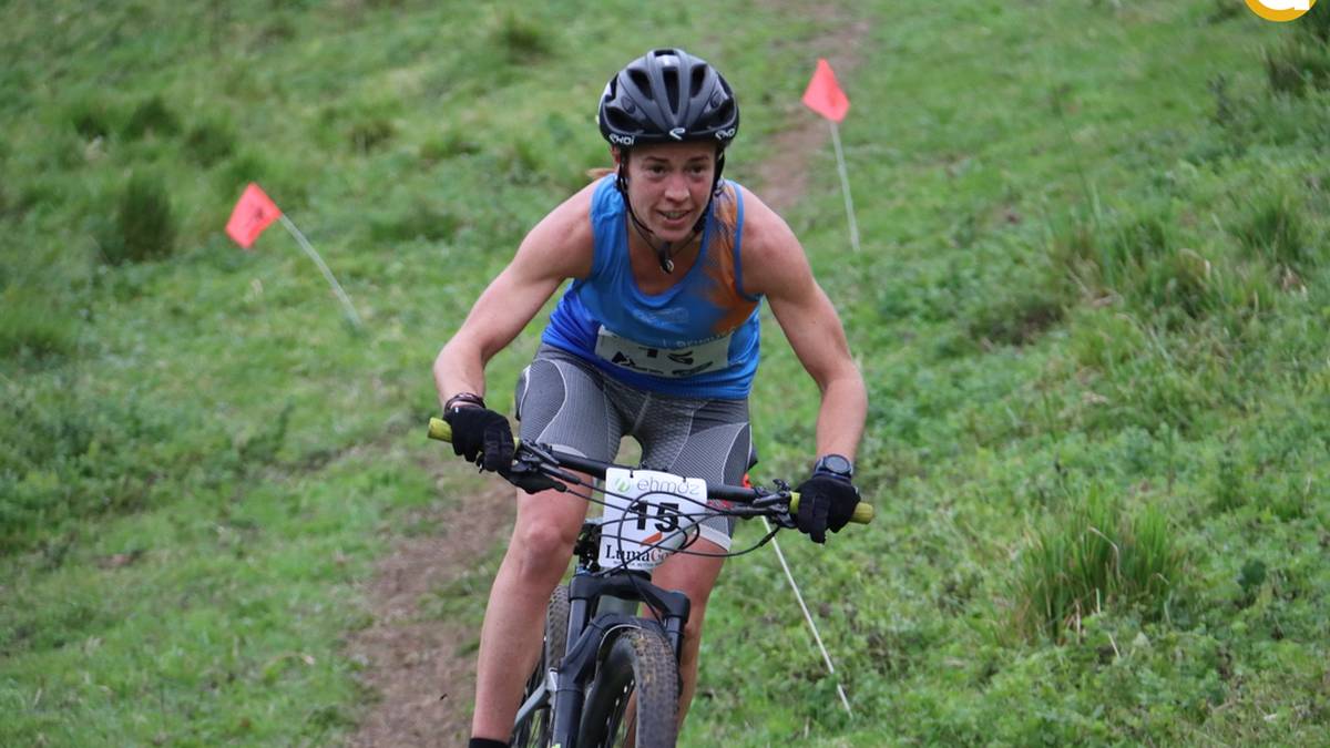 Mayi Mujika bigarren postuan sailkatu da Ibarrako mendi duatloian