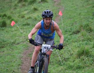 Mayi Mujika bigarren postuan sailkatu da Ibarrako mendi duatloian