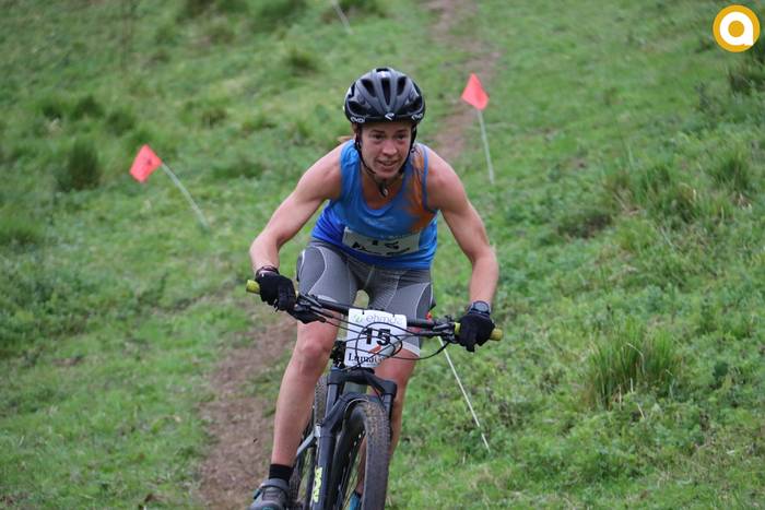 Mayi Mujika bigarren postuan sailkatu da Ibarrako mendi duatloian