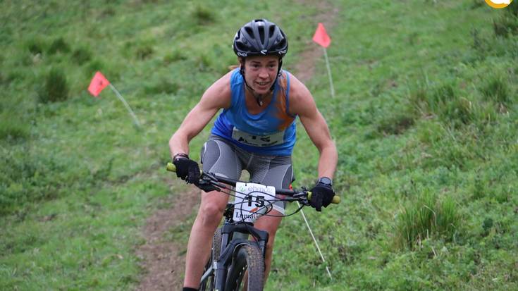 Mayi Mujika bigarren postuan sailkatu da Ibarrako mendi duatloian