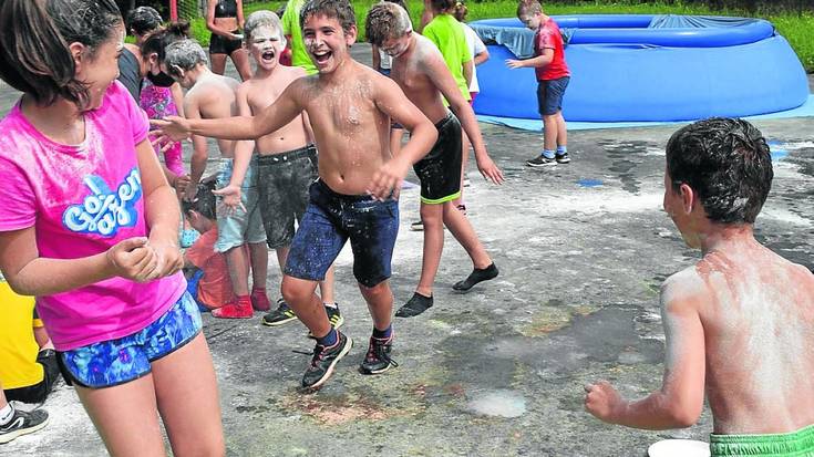 Udalekuetan, gazte oporraldietan eta Euskal Udalekuetan izena emateko epea zabalik