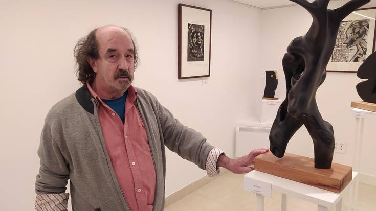 Argazkilaritza eta eskulturagintza batzen dituen erakusketa