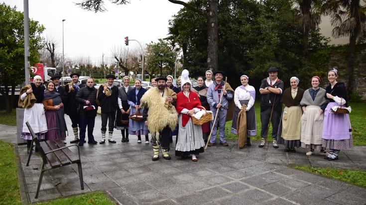 Dena prest da Deban eta Itziarren Olentzerori eta Mari Domingiri harrera egiteko