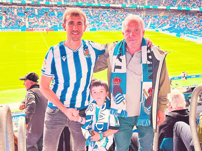 Aner Gomez (Mallabia): "Azkenean, lortu ditugu sarrerak, eta zapatuan zelaian ikusiko dugu partidua"