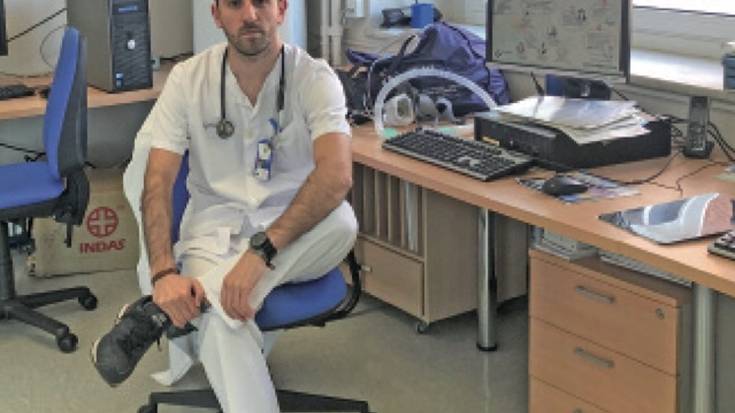 Borja Ortiz de Urbina: “Psikologikoki nahiko kaltetuta ikusten ditut gaixoak, bereziki adin nagusikoak”