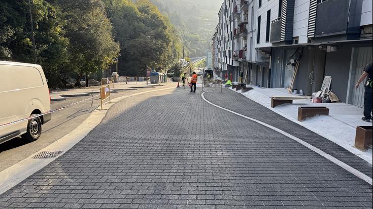 Ezustekorik ez bada, urrian bertan bukatuko dituzte Ezozibideko urbanizazio lanak
