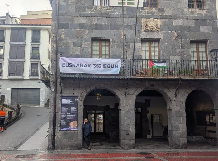 Euskararen Nazioarteko Egunaren harira, adierazpen instituzionala: euskara ZUGAN, NIGAN, GUGAN