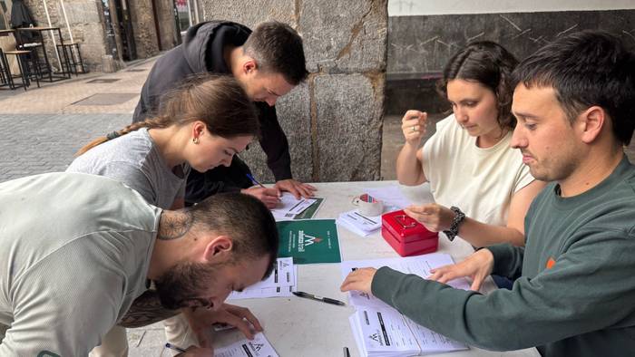 300 lagunek parte hartuko dute lehenbiziko Zuhatza Trail mendi martxan eta lasterketan
