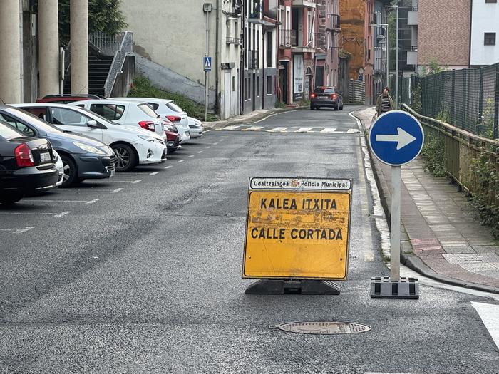 Gaur arratsaldetik, errepidea zabalik autoendako