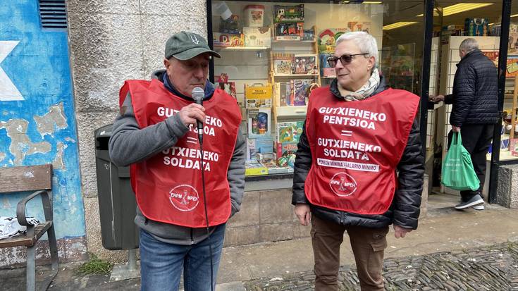 Zazpi urte pentsio publiko duinen alde borrokatzen