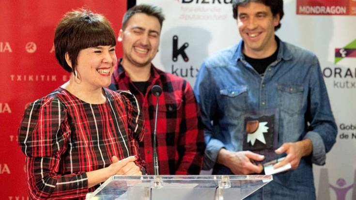 Maite Rementeria: “Aurten, Egunean Behingo erabiltzaileei eurei emango diegu aukera galderak proposatzeko”
