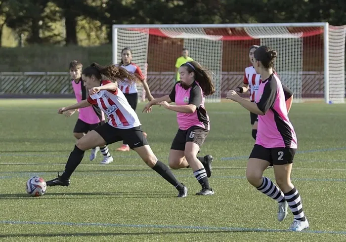 Igoerarako borrokak estu jarraitzen du Emakumezkoen Ohorezko Erregional Mailan