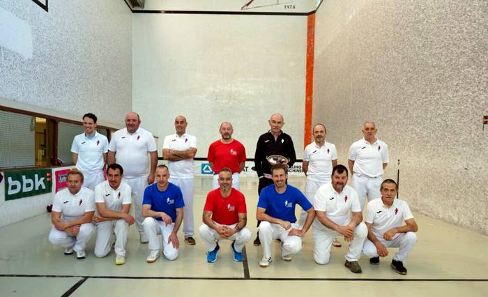 Lekeitioko beteranoen trinkete txapelketa irabazi du Xabi Arrillagak Latxiondorekin batera