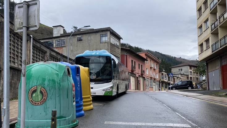 PESAko autobusen egoera "eskasa" salatu du ELAk