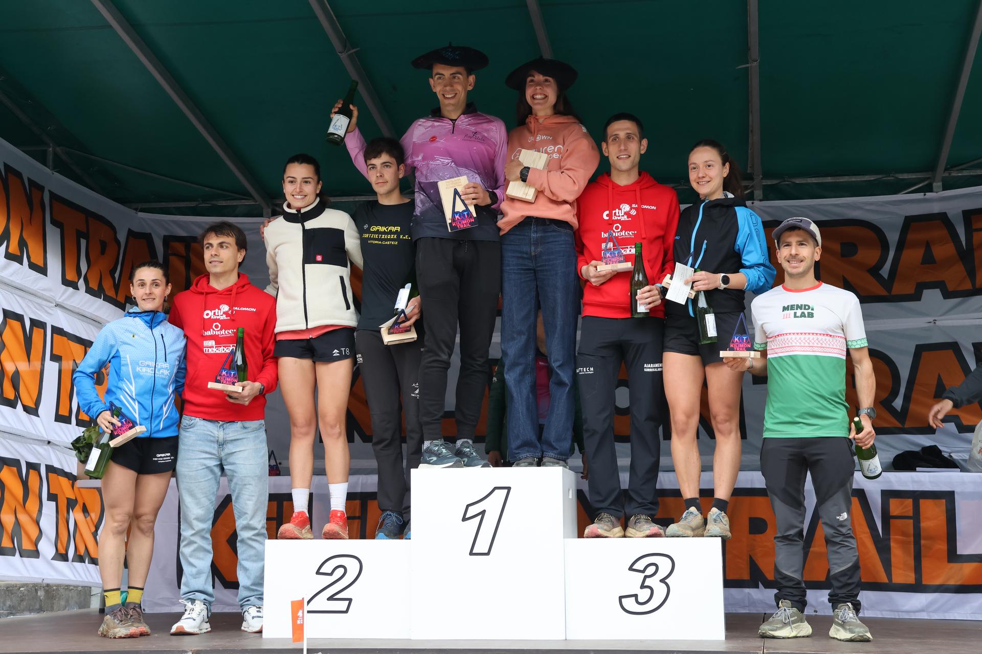Iraitz Legorburu getariarra eta Leire Uribe otxandioarra nagusitu dira Kilimon Trail mendi lasterketan