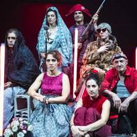 Antzezlana: Nor naizen baneki