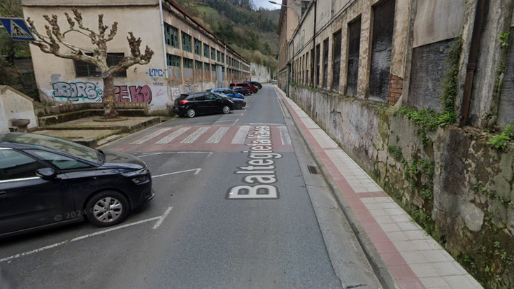 Eguaztenean, apirilaren 22an, hasiko dira SAPAko aparkalekuak lekuz aldatzeko lanak