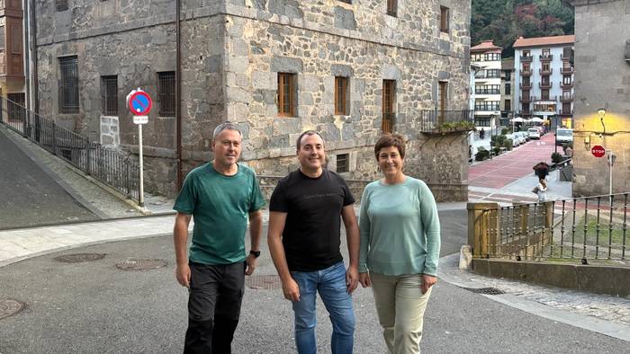 EAJ-PNV Soraluzek Udal Gobernuaren norabide eta lidergo falta salatu du eta oposizioan egiten ari den lan eraikitzailea aldarrikatu