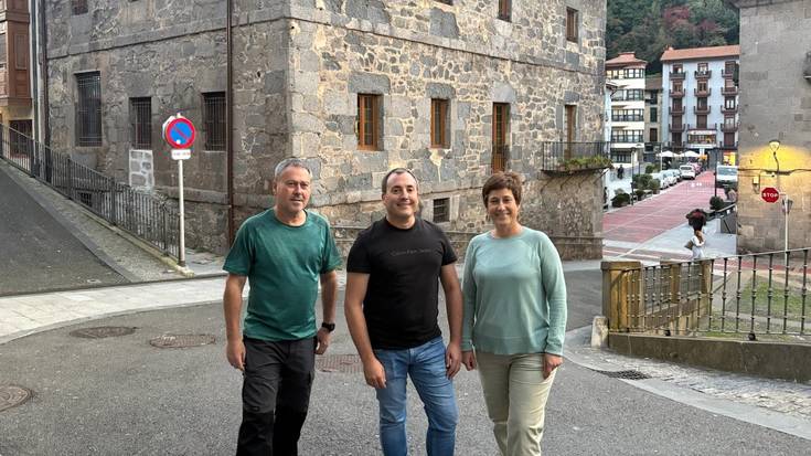 EAJ-PNV Soraluzek Udal Gobernuaren norabide eta lidergo falta salatu du eta oposizioan egiten ari den lan eraikitzailea aldarrikatu