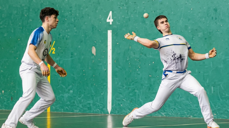 Zizur Nagusiko lau eta erdiko pilota txapelketa irabazi du Iker Izagirrek