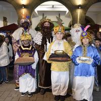 Errege kabalgaratako apaingarrien tailerra