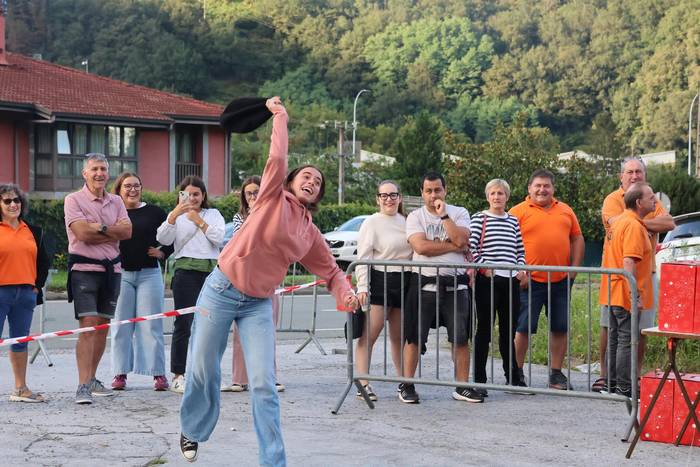 Txapelketak eta bertsoak izango dira protagonista gaur San Antolin jaietan