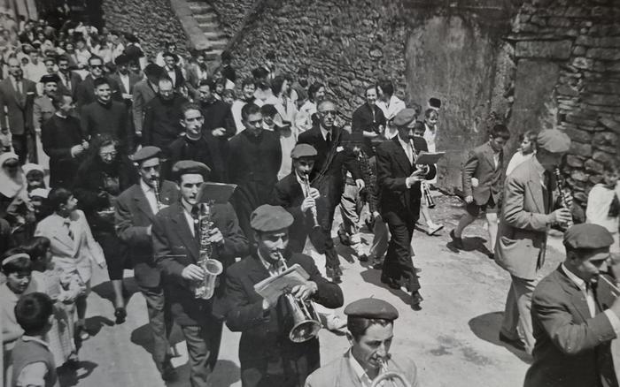 Miguel Mari Saenz de Cabezón abade egin berritan