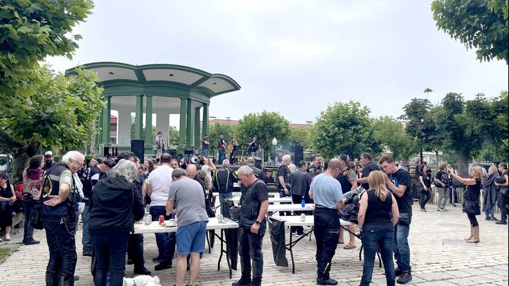 Harley-Davidson motorren topaketa argazkitan