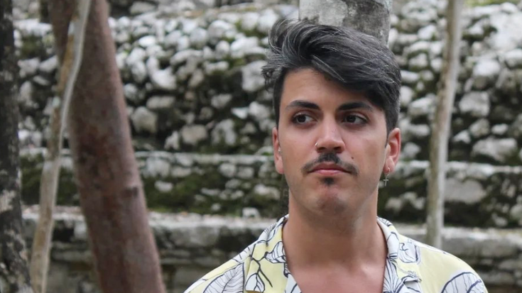 Josu Santos Blanco: “Txikia nintzela joan nintzen Ermutik, eta orain pena ematen dit euskarari eutsi ez izanak”