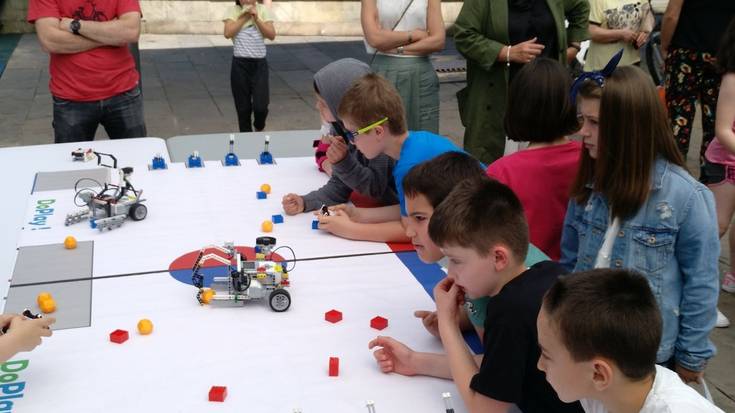 Zabalik dago robotika tailerrean izena emateko epea