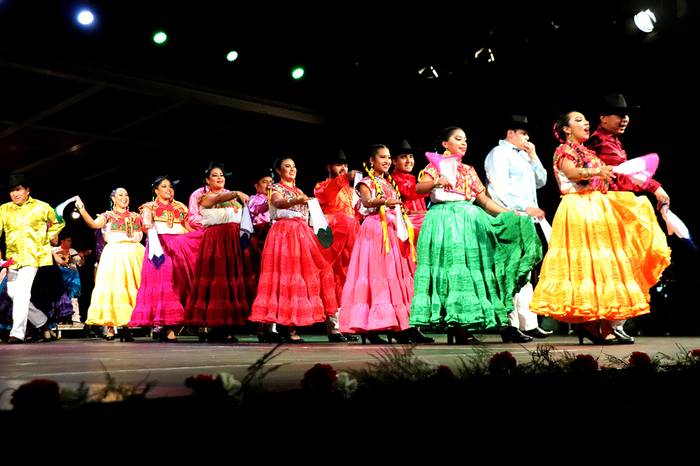 Errumania, Mexiko eta Euskal Herriko musiken, dantzen eta kulturen topagune izan da Maala