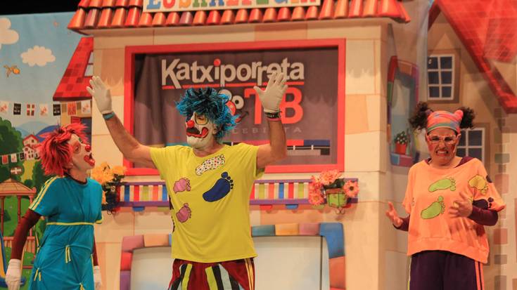 Pirritx, Porrotx eta Marimotots pailazoak ekainaren 2an ailegatuko dira Mendarora