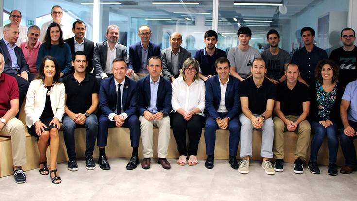  Industria 4.0 eremuan IMHren eskaintza handitu du Digital Manufacturing unibertsitate master dual berriak 