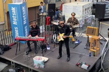 Errabal Elkartea tabernariekin batu da Blues Hotsak prestatzen hasteko
