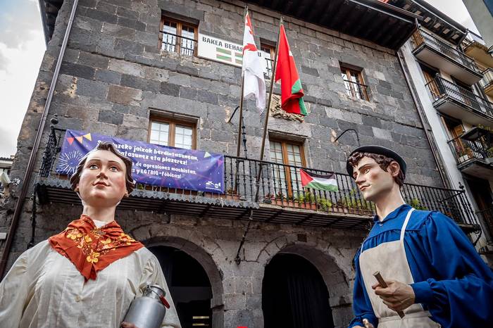 Santiago eta Santa Ana jai partehartzaile eta ederrak izan dira aurtengoak; Udalak herritarrekin osatu nahi du jaien balorazioa