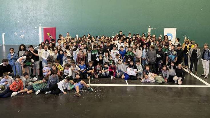 150 ikasle baino gehiago bildu dira We Make Debabarrena! STEAM Erronkaren sari banaketa ekitaldian