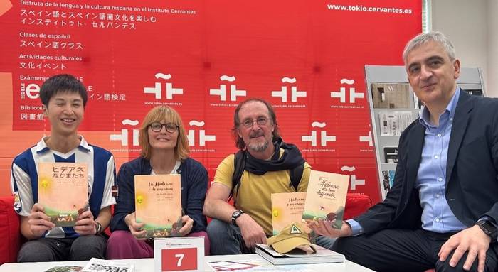 Ane Bastidak Japonian aurkeztu du 'Hideane eta bere lagunak' liburua