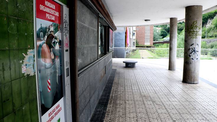 Zabor poltsa konpostagarriak ohiko tokietan eskuratu daitezke gaurtik aurrera