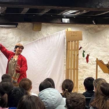 Bertso-antzerkia: 'Teilatupean'