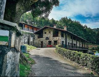 Zabalik da 'Ahots Baten Sormen Egonaldia' gazteentzako sormen egonaldian izena emateko epea